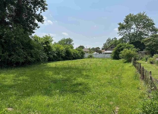 Property at 703 N Victor St, Christopher, IL 62822