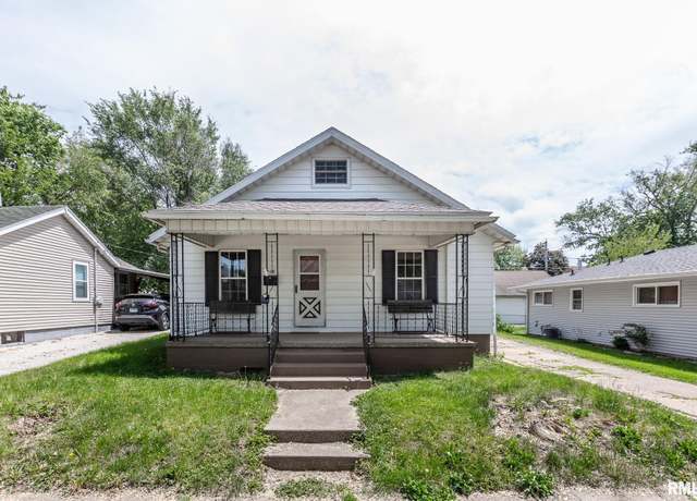 Property at 1408 Howard Ct, Pekin, IL 61554, 3 beds, 1.5 baths