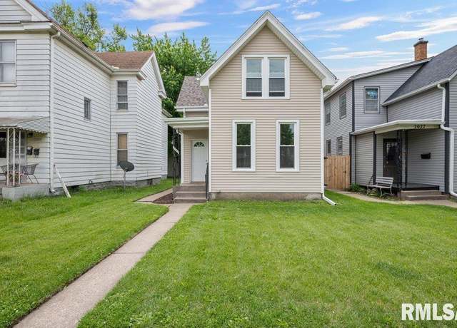 Property at 2025 W 3rd St, Davenport, IA 52802, 3 beds, 1 bath