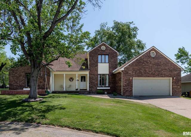 Property at 1203 Abbey Ln, Marion, IL 62959, 4 beds, 3 baths