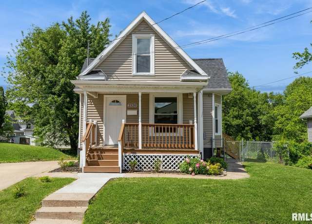Property at 2320 E High St, Davenport, IA 52803, 2 beds, 1.5 baths