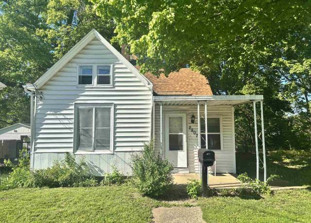 Property at 2807 W Marquette St, Peoria, IL 61605, 3 beds, 1 bath