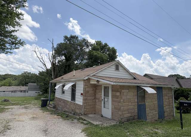Property at 210 Murphy Ln, Metamora, IL 61548, 2 beds, 1 bath