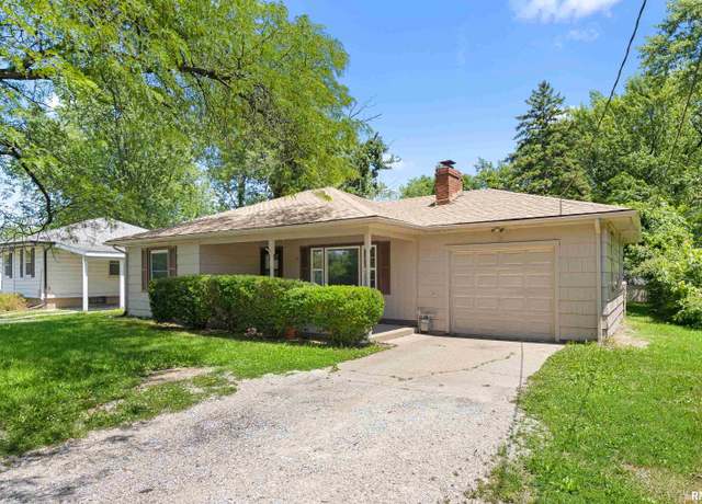 Property at 1726 N Pierson Dr, West Peoria, IL 61604, 2 beds, 1 bath