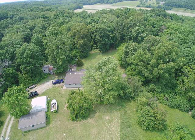 Property at 27425 Quarton Rd, Palmyra, IL 62674, 2 beds, 2 baths