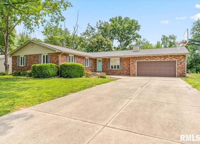 Property at 69 Axline Rd, Chatham, IL 62629, 3 beds, 2 baths