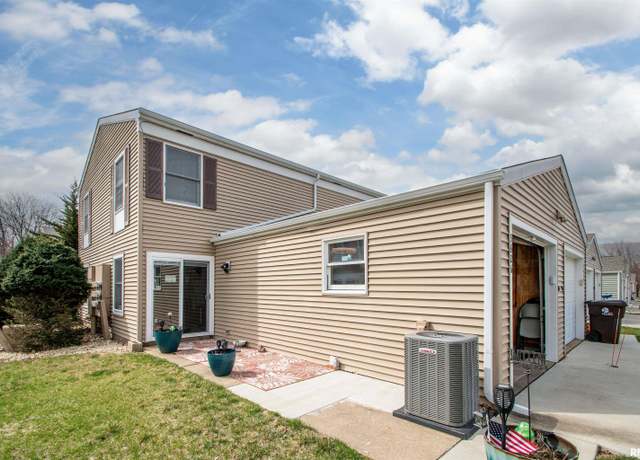 Property at 3626 N Sandia Dr #46, Peoria, IL 61604, 2 beds, 1.5 baths
