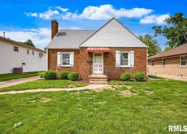 Property at 2309 W Manor Pkwy, West Peoria, IL 61604, 3 beds, 1 bath
