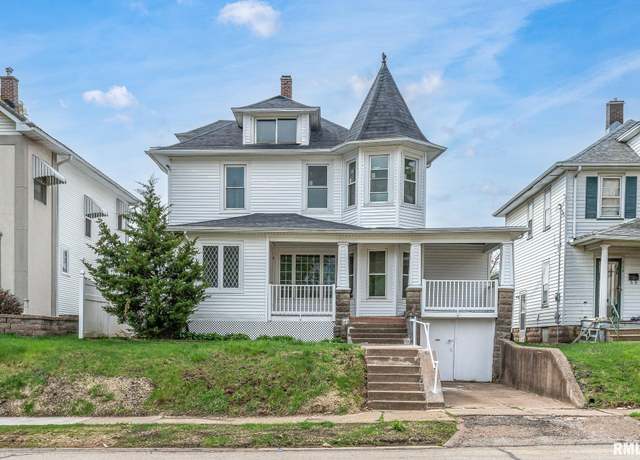Property at 720 16th Ave, Moline, IL 61265, 4 beds, 2 baths