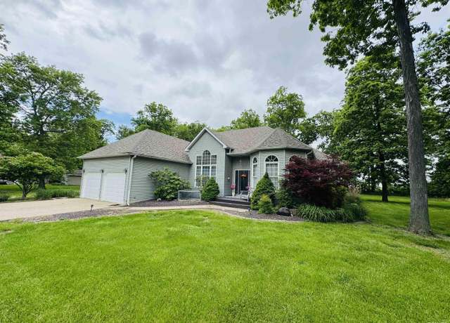 Property at 3621 Andrews Ct, Salem, IL 62881, 5 beds, 2.5 baths