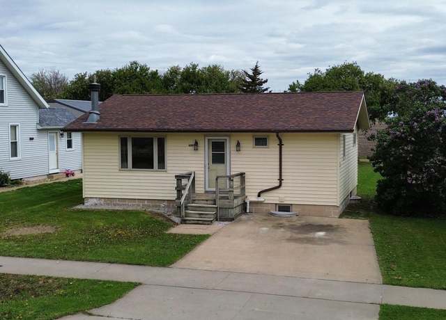 Property at 620 Main St, New Liberty, IA 52765, 1 bed, 2 baths