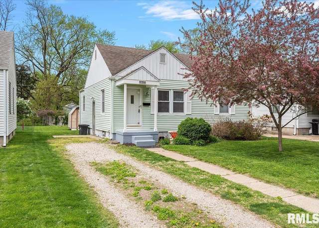 Property at 2953 S 5th St, Springfield, IL 62703, 2 beds, 1 bath