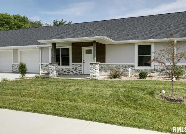 Property at 2807 N 23rd St, Quincy, IL 62305, 2 beds, 2 baths