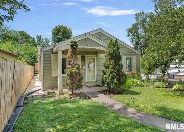 Property at 2541 Holmes Ave, Springfield, IL 62704, 3 beds, 1 bath