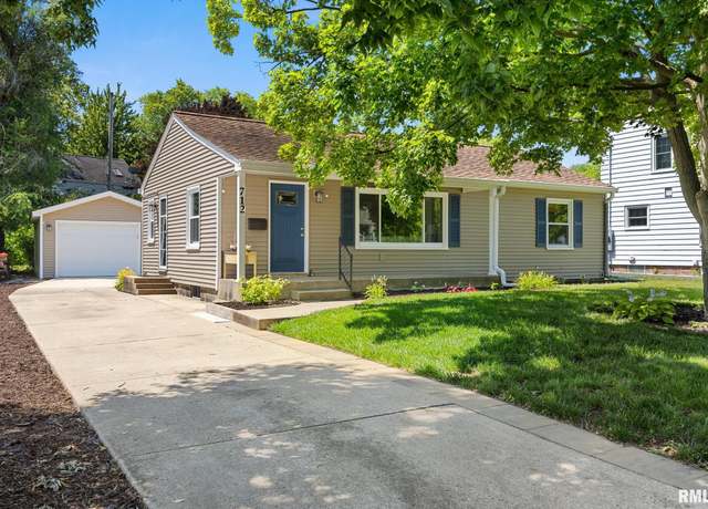 Property at 712 W Northcrest Ave, Peoria, IL 61614, 2 beds, 1.5 baths
