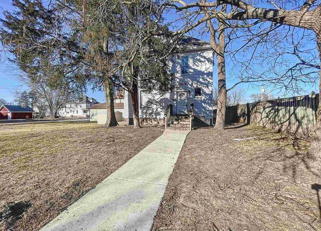 Property at 4307 8th Ave, Rock Island, IL 61201-2228, 4 beds, 2 baths