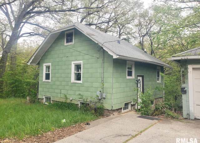 Property at 4230 13th Avenue Court, Rock Island, IL 61201, 2 beds, 1 bath