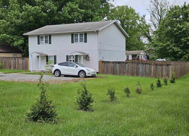 Property at 1945 W Lake Rd, Murphysboro, IL 62966, 4 beds, 3 baths