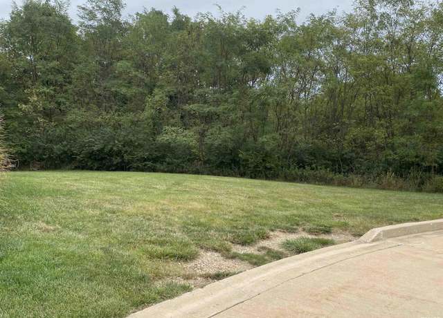 Property at 6128 N Lauren Ln, Peoria, IL 61614