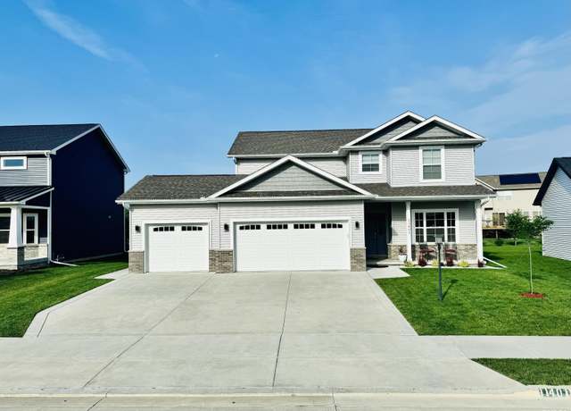 Property at 11401 N Joseph St, Dunlap, IL 61525, 5 beds, 3.5 baths