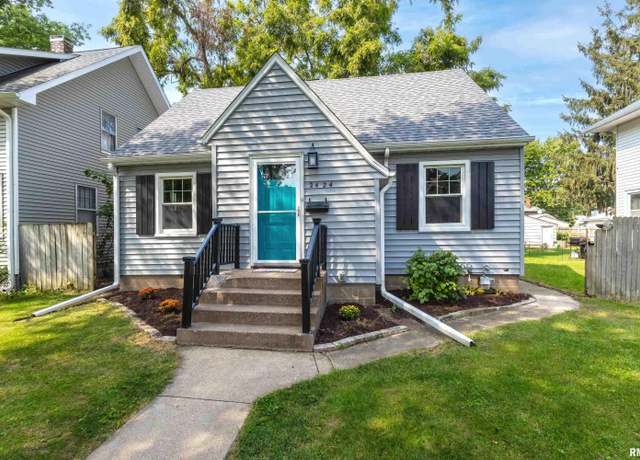 Property at 2424 Davenport Ave, Davenport, IA 52803, 3 beds, 1 bath