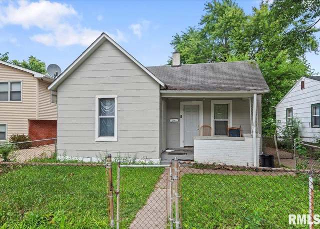 Property at 1842 Martin Luther King Jr Dr, Springfield, IL 62703, 2 beds, 1 bath
