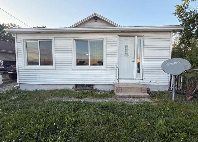 Property at 528 Cass St, East Peoria, IL 61611, 3 beds, 1 bath
