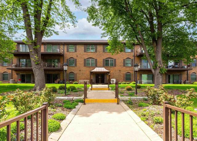 Property at 1360 Kimberly Ridge Rd #309, Bettendorf, IA 52722, 3 beds, 2 baths