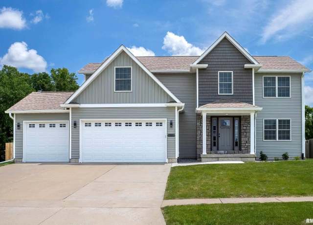 Property at 711 Deer Woods Dr, Davenport, IA 52802, 5 beds, 3.5 baths