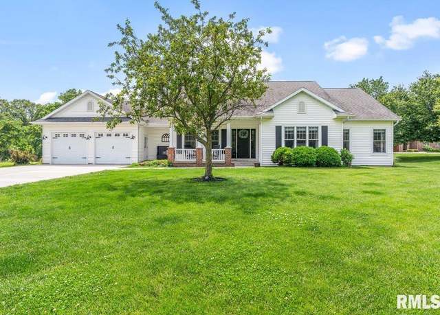 Property at 33 Vista Rdg, Petersburg, IL 62675, 3 beds, 2.5 baths