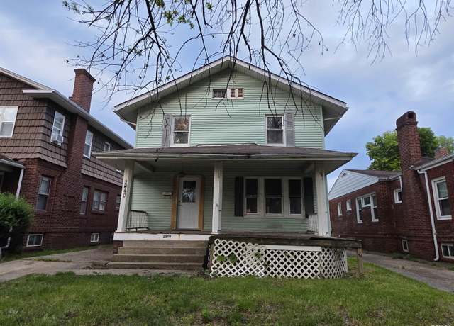 Property at 2040 S 5th St, Springfield, IL 62703, 4 beds, 1.5 baths