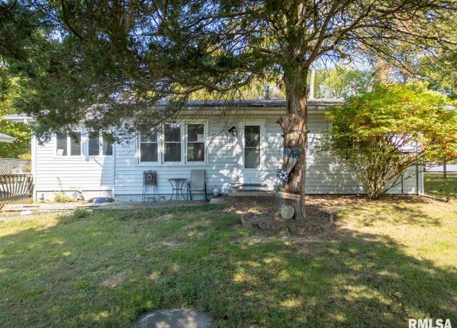 Property at 25 Lees Dr, Creal Springs, IL 62922, 2 beds, 1.5 baths