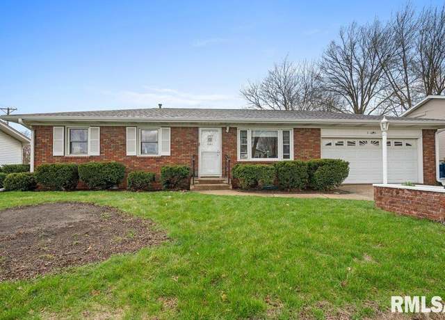 Property at 209 1st Ave, De Witt, IA 52742, 3 beds, 2 baths