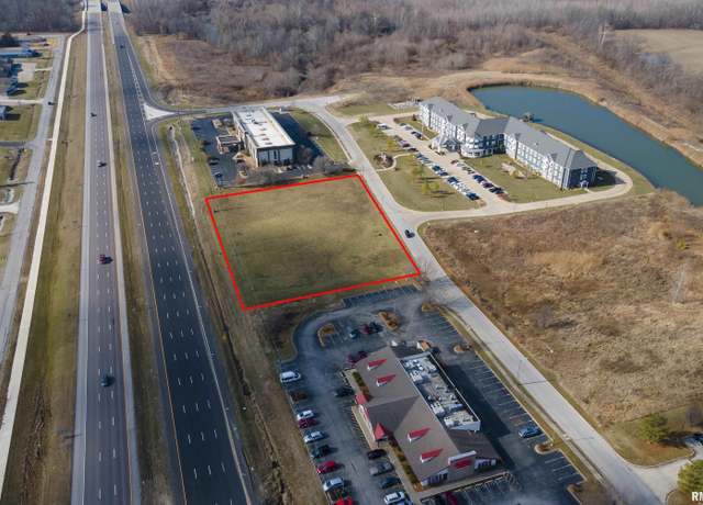 Property at 2219 Reed Station Pkwy, Carbondale, IL 62901