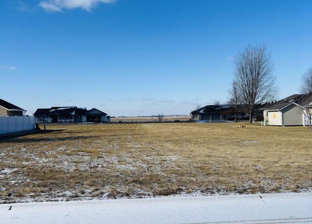 Property at 506 Heritage Dr, Atkinson, IL 61235