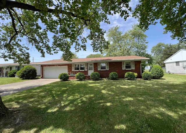 Property at 16 S 17th St, Canton, IL 61520, 3 beds, 1 bath