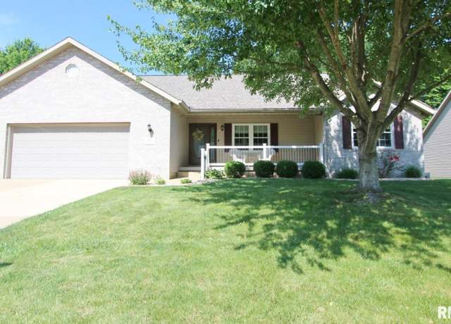 Property at 915 S Johanson Rd, Peoria, IL 61607, 3 beds, 3 baths