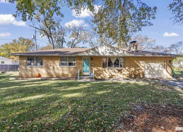 Property at 1031 Francella Ct, Springfield, IL 62702, 3 beds, 1.5 baths