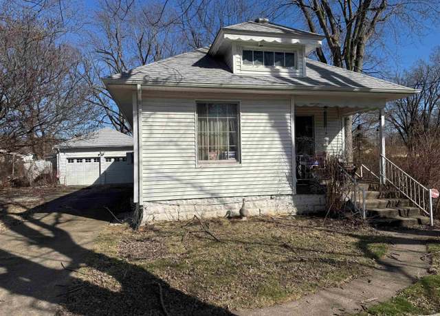 Property at 3120 N California Ave, Peoria, IL 61603, 3 beds, 1 bath