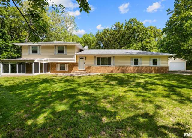 Property at 252 Santa FE Trl, East Peoria, IL 61611, 3 beds, 3 baths