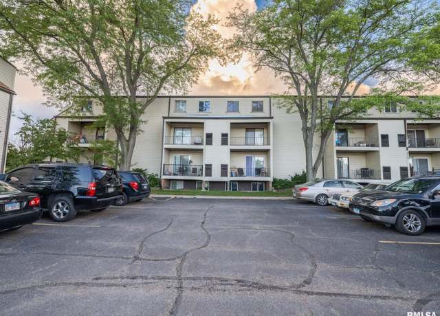 Property at 3119 W Willow Knolls Rd Unit 37B, Peoria, IL 61614, 2 beds, 1.5 baths