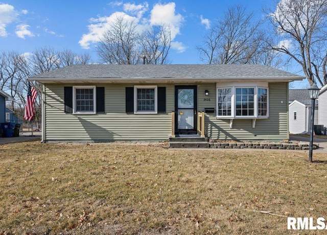 Property at 3406 N Pine St, Davenport, IA 52806, 3 beds, 2 baths