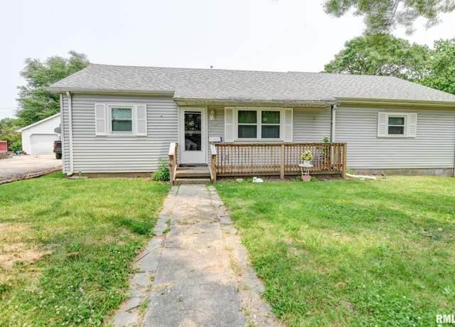 Property at 128 Macarthur Blvd, Pana, IL 62557, 3 beds, 2 baths