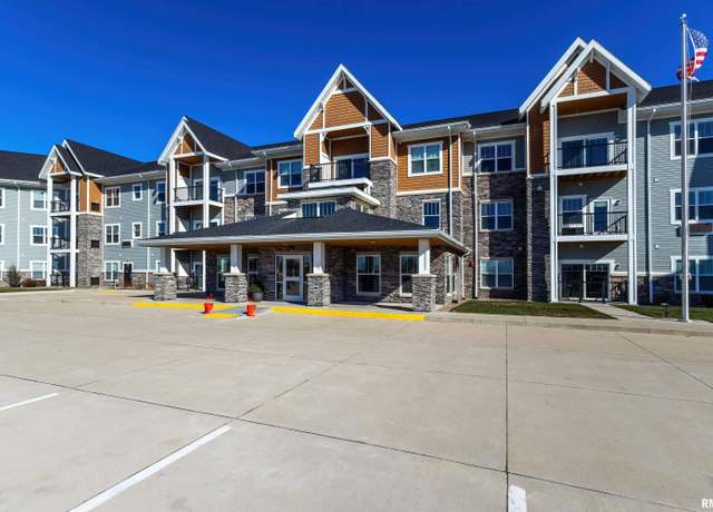 Property at 2592 Middle Rd #219, Bettendorf, IA 52722, 3 beds, 2 baths
