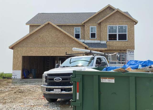 Property at 1005 Campanella Dr, Chatham, IL 62629, 4 beds, 2.5 baths