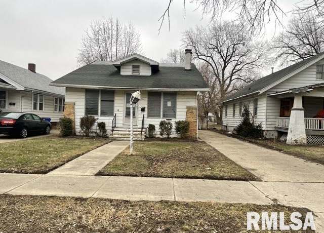 Property at 1746 N Graceland Ave, Decatur, IL 62526, 3 beds, 2 baths