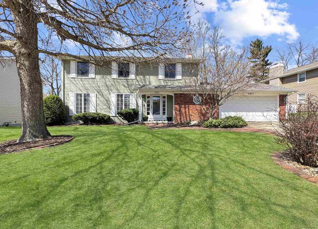 Property at 5913 N Old Orchard Dr, Peoria, IL 61614, 4 beds, 3 baths