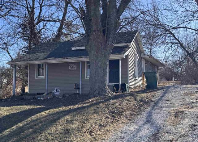 Property at 531 W Orchard Dr, Macomb, IL 61455, 3 beds, 2 baths