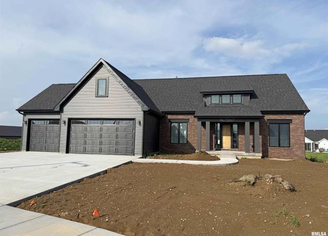 Property at 5167 Lakeside Ct, Bettendorf, IA 52722, 4 beds, 3 baths