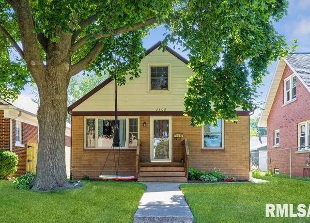 Property at 2108 11th St, Moline, IL 61265, 3 beds, 1.5 baths